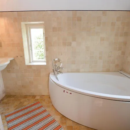 Two-bedroom In Hébergement de vacances
